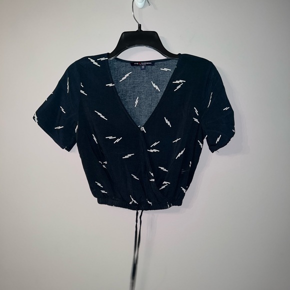 Navy blue and white rectangle design crop top XS one love clothing with bow tie - Picture 1 of 7